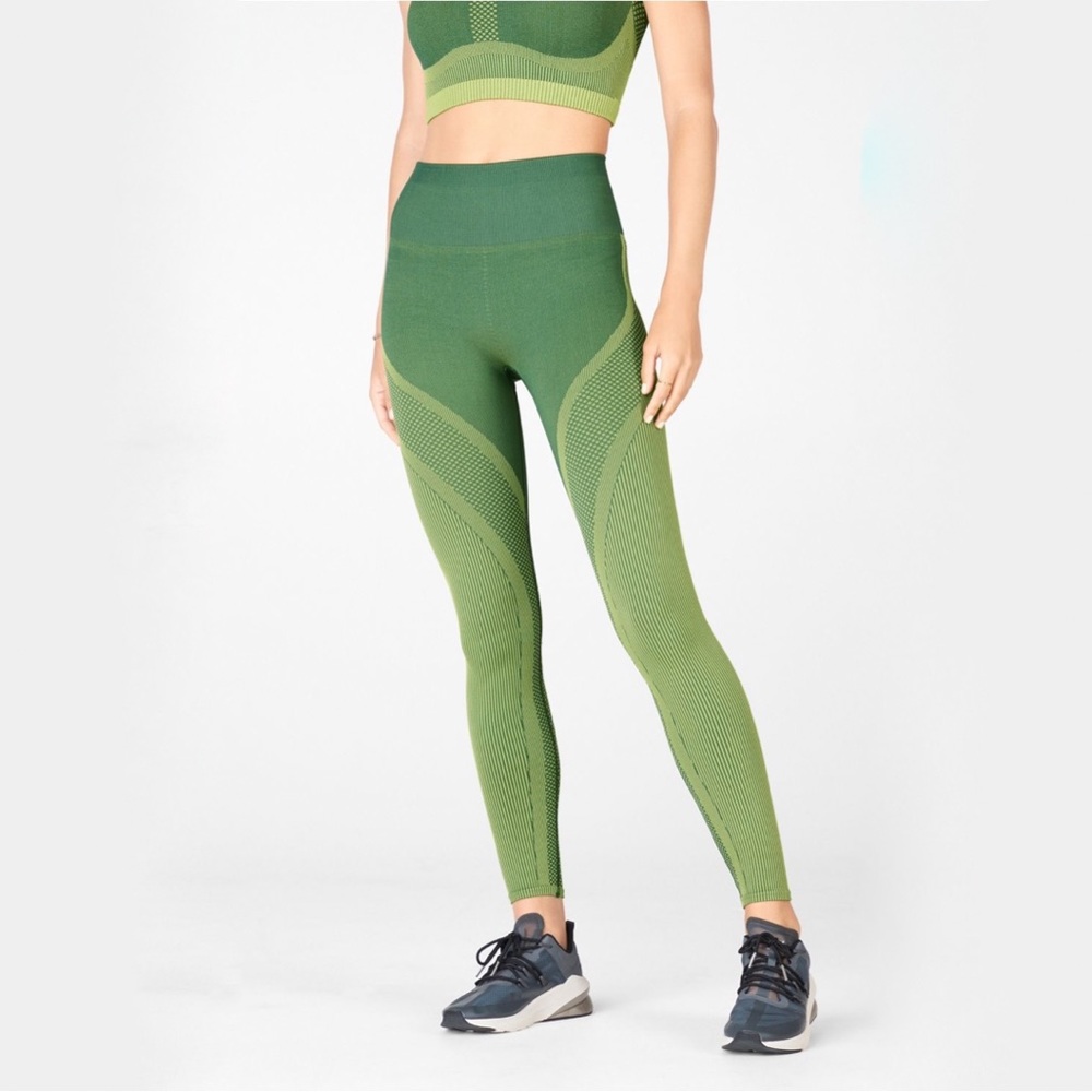 Fabletics High-Waisted Seamless Turbo Leggings in Sycamore/Citron (Green)